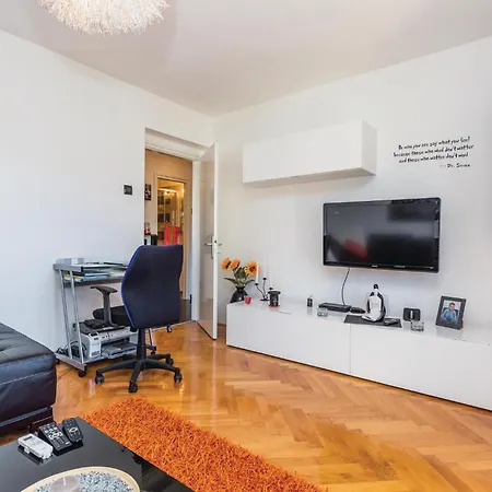 Lovely In With Wifi * Rijeka