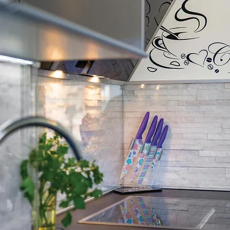 1 Bedroom Pet Friendly In